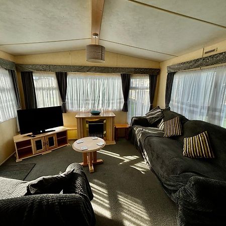 Seaview 145 - Pet Friendly, Bath And Close To Beach & Fantasy Island - Meadow Lakes Caravan & Lodge Hire Ingoldmells Eksteriør bilde